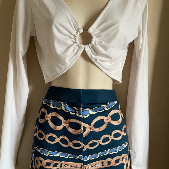 Blue - Picture 3 of 5